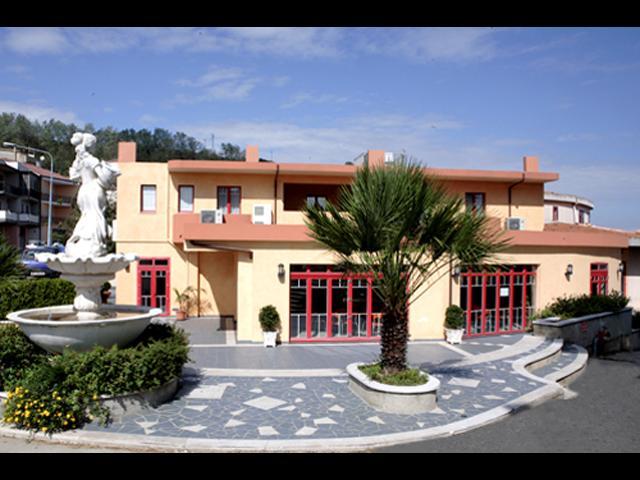Hotel Castelmonardo Filadelfia Exterior photo